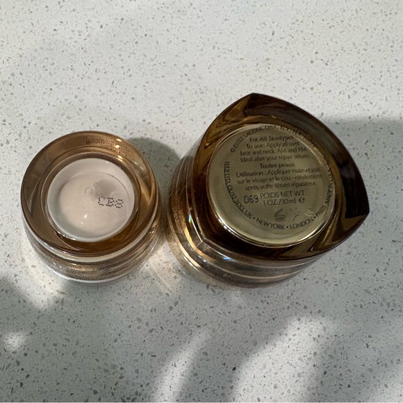 Estee Lauder Revitalizing Supreme+ Set - Gold - Picture 6 of 6